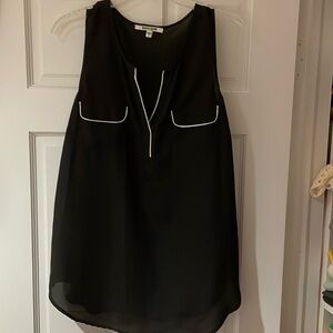 Daniel rainn black and white tank in size medium